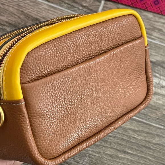 New Tory butch Perry Bombe Embroidered Straw
Color: Craftsman Floral Embroidery - Picture 6 of 10